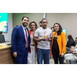 Ceu Meliane recebe prêmio de gestão compartilhada do Ministério da Cultura